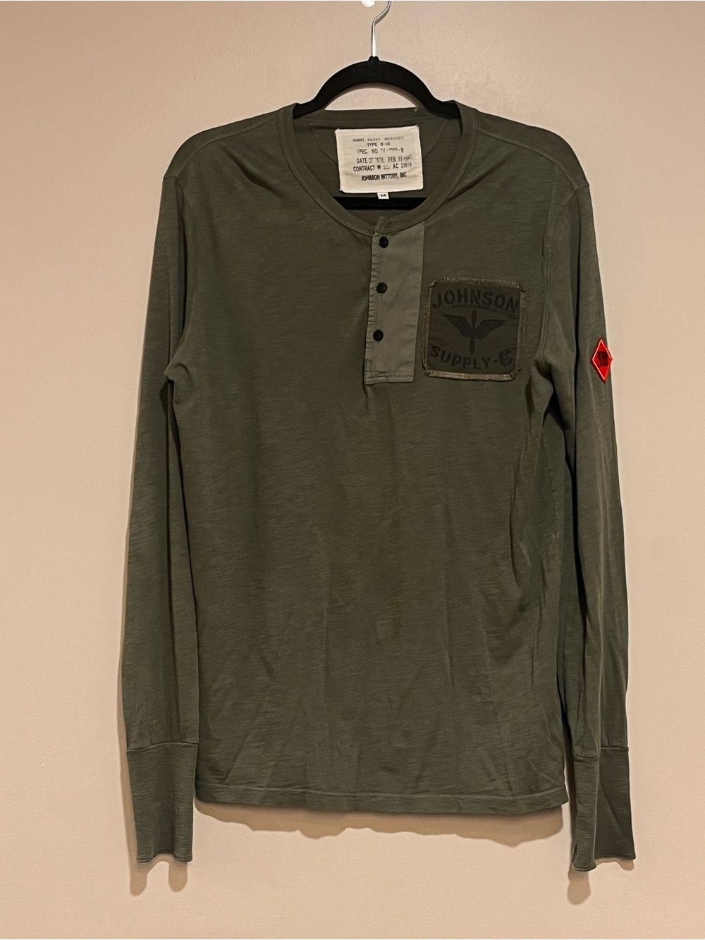 Johnson Motors | Long sleeve Henley t-shirt patches Men’s size M army green